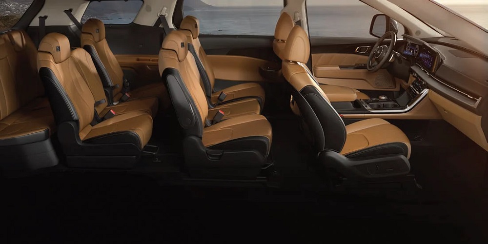 Kia Carnival 2022 tại Th&aacute;i Lan được trang bị nội thất 11 chỗ