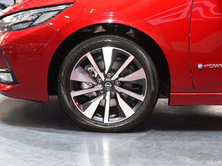 V&agrave;nh 17 inch của Nissan Sylphy e-Power 2022