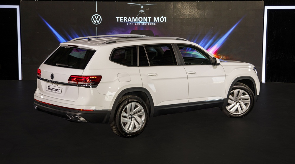 Volkswagen Teramont 2021 được trang bị bộ m&acirc;m 20 inch 5 chấu.