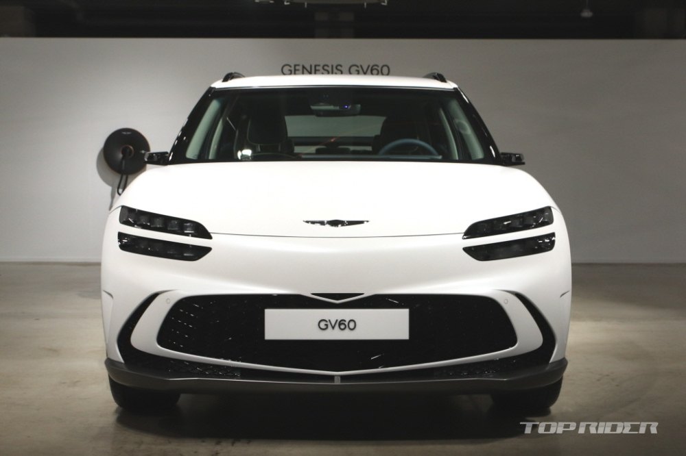 Thiết kế đầu xe của Genesis GV60 2022