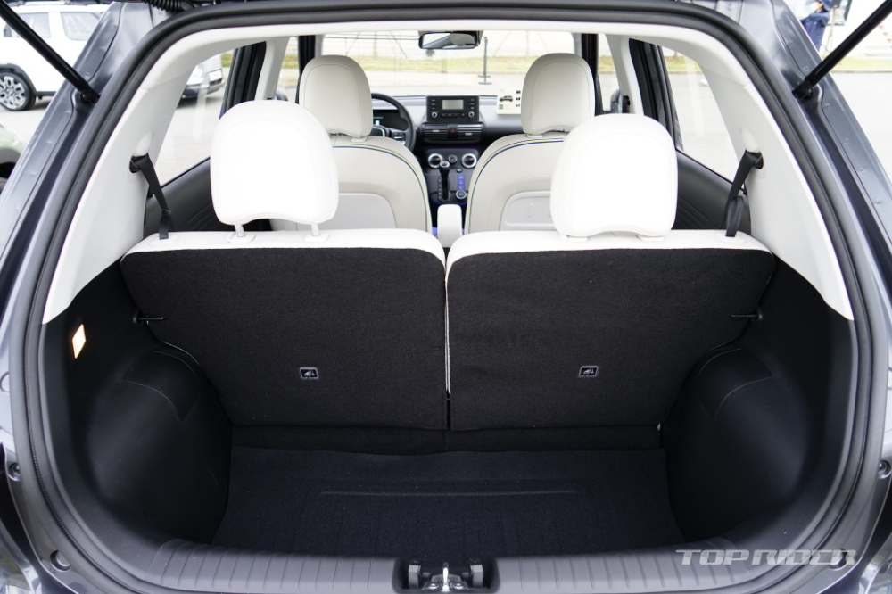 Khoang h&agrave;nh l&yacute; của Hyundai Casper 2022