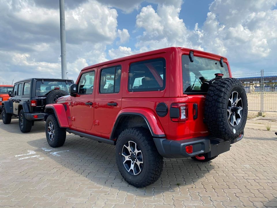 Jeep Wrangler bản Rubicon hiện c&oacute; gi&aacute; 3,688 tỷ đồng