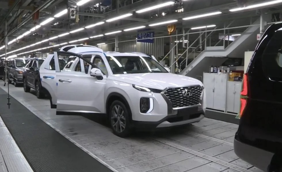 SUV cỡ lớn Hyundai Palisade bán quá chạy khiến hãng chật vật tăng sản lượng
