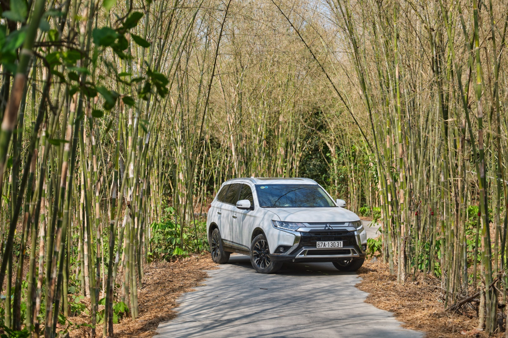 Mitsubishi Outlander.