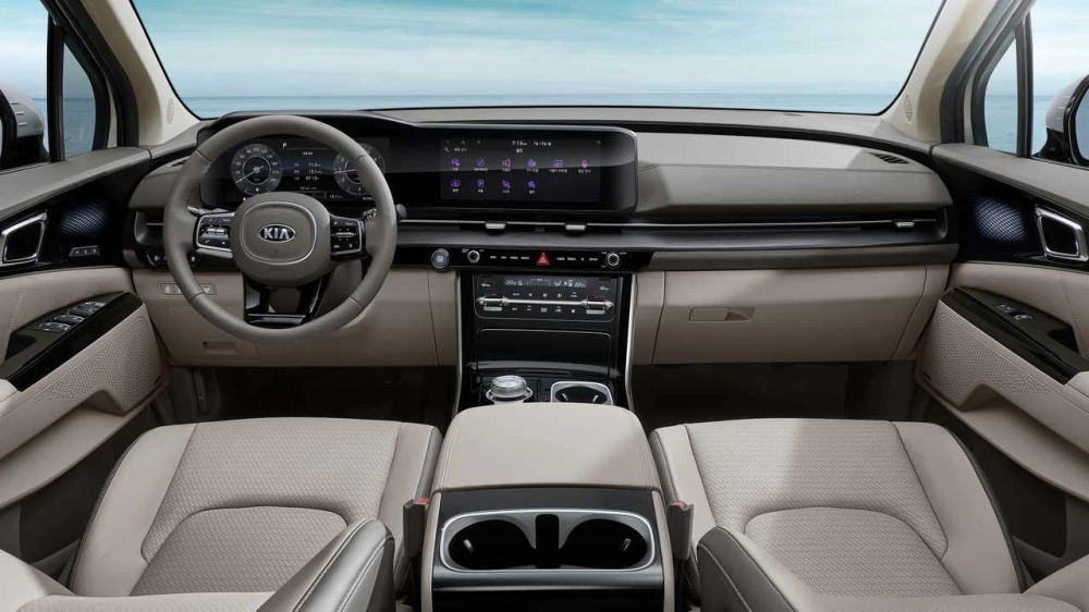 Tổng thể nội thất của Kia Carnival 2022.
