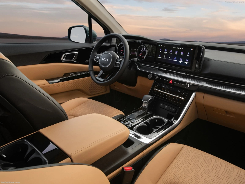 Tổng thể nội thất của Kia Carnival 2022.