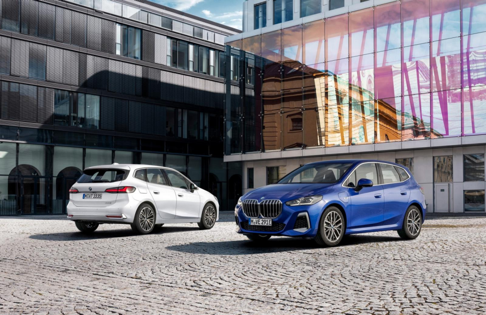 BMW 2-Series Active Tourer 2022 trình làng