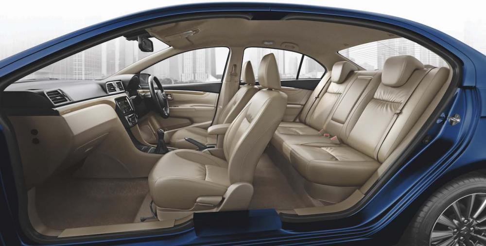 Suzuki Ciaz c&oacute; cơ sở gầm bệ kh&aacute; lớn so với c&aacute;c đối thủ c&ugrave;ng ph&acirc;n kh&uacute;c