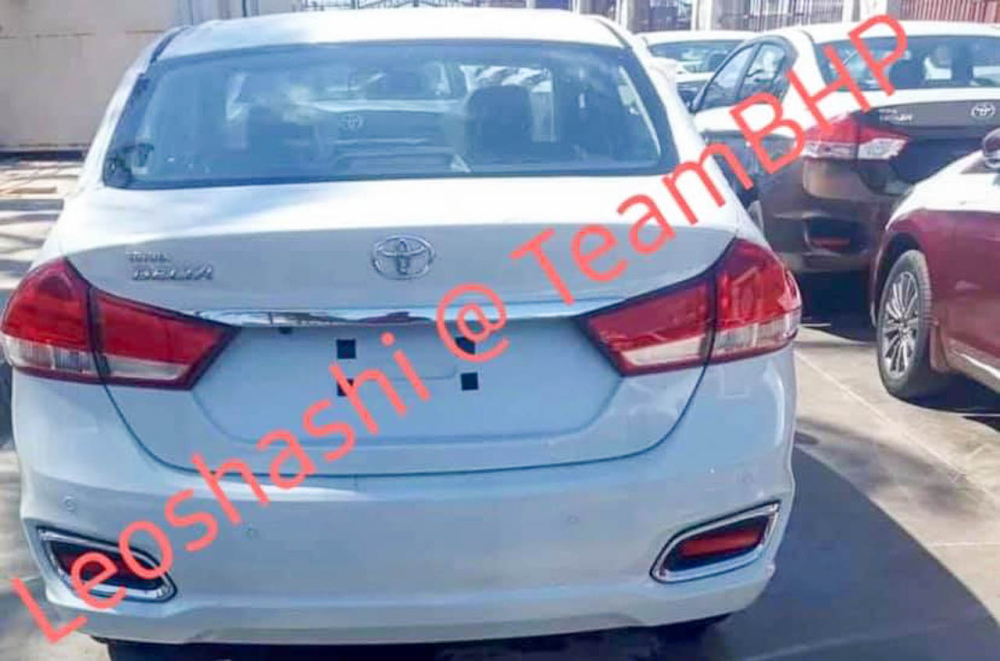 Toyota Belta 2022 nh&igrave;n từ ph&iacute;a sau