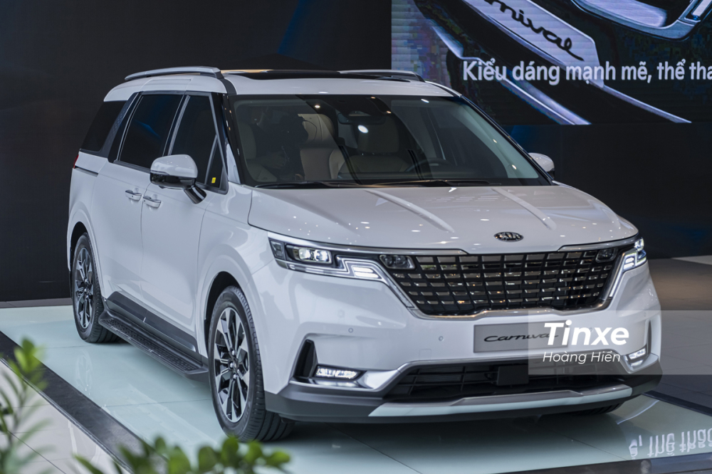 KIA Carnival hiện nay sẽ thay thế cho KIA Sedona nhưng được THACO gọi là SUV đô thị thay vì là một mẫu xe MPV. KIA Carnival hiện nay sẽ thay thế cho KIA Sedona nhưng được THACO gọi là SUV đô thị thay vì là một mẫu xe MPV.