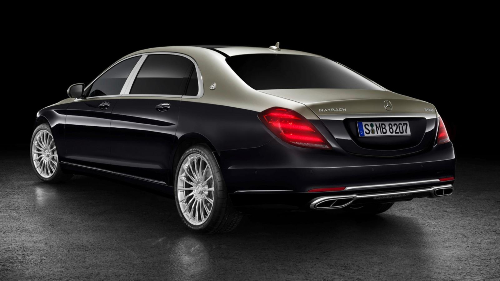 Ph&iacute;a sau của chiếc Mercedes Maybach S-Class thật