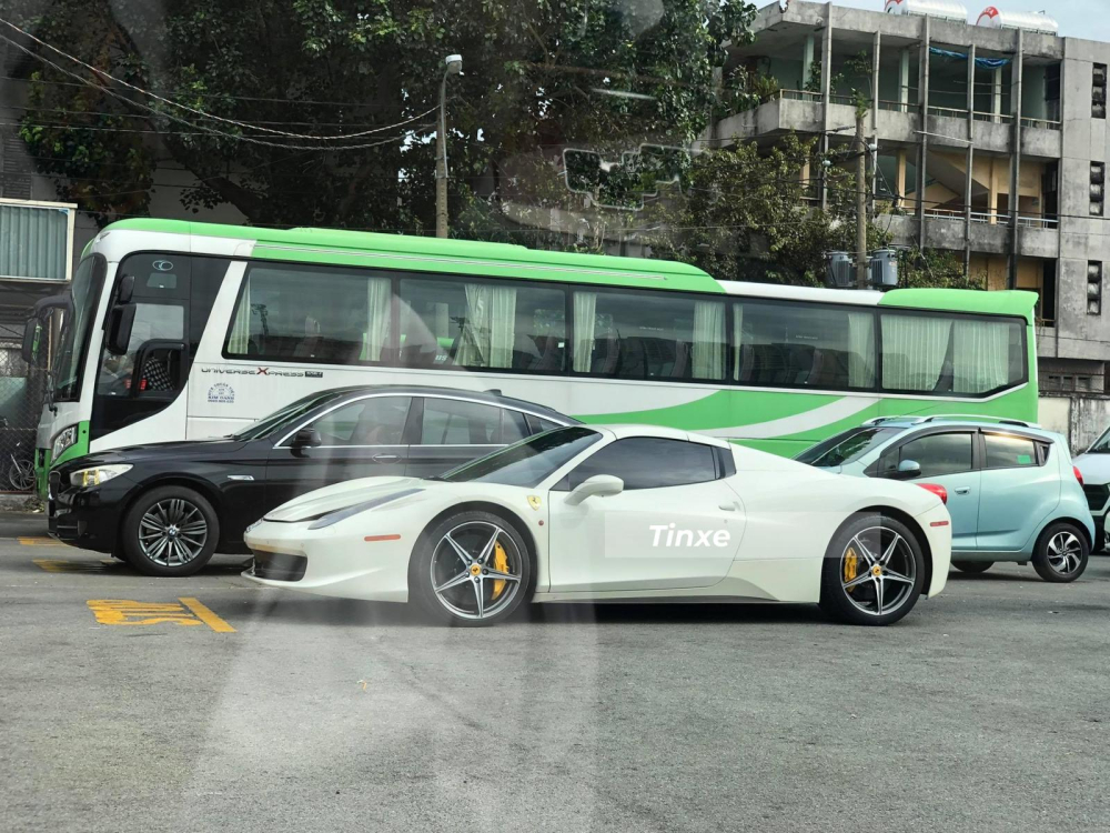 Hậu Chỉ thị 16, chạm mặt Ferrari 458 Spider h&agrave;ng hiếm tại Việt Nam ngay trạm đăng kiểm