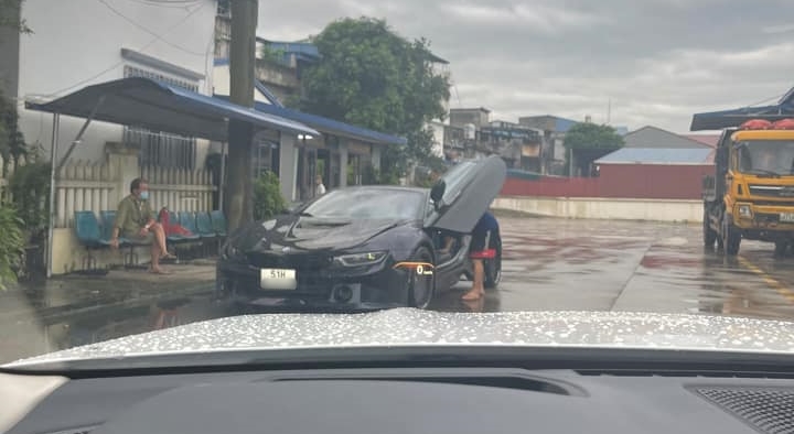 Xe bị bắt gặp đi làm các thủ tục đăng kiểm
