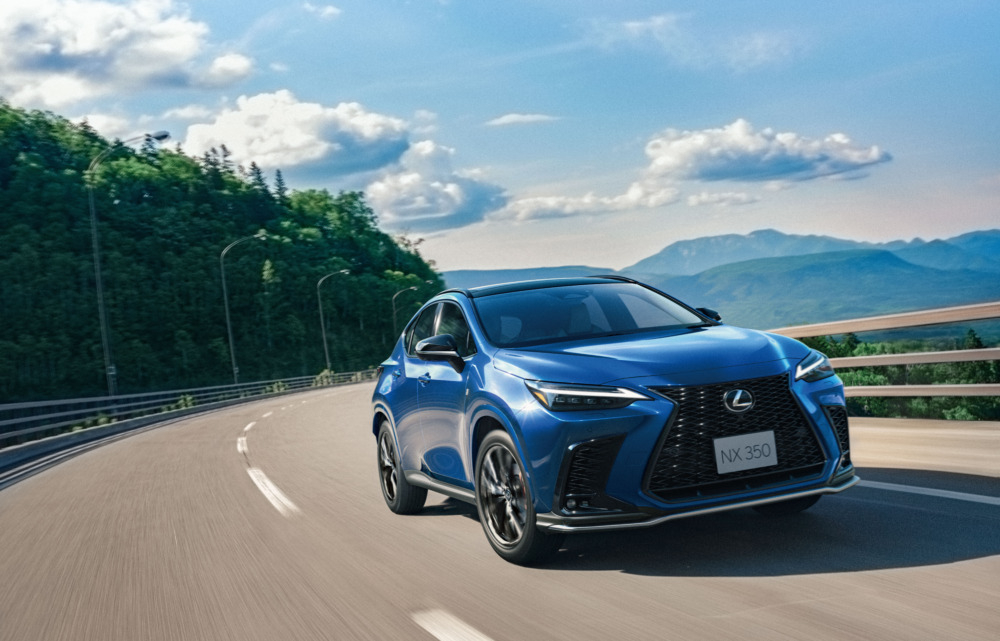 Lexus NX 2022 được trang bị lưới tản nhiệt cỡ lớn Lexus NX 2022 được trang bị lưới tản nhiệt cỡ lớn