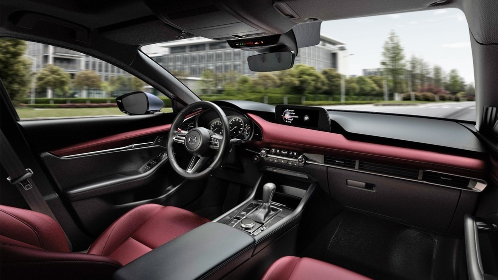 Nội thất bên trong Mazda3 hướng tới sự tối giản nhưng đầy đủ tiện nghi