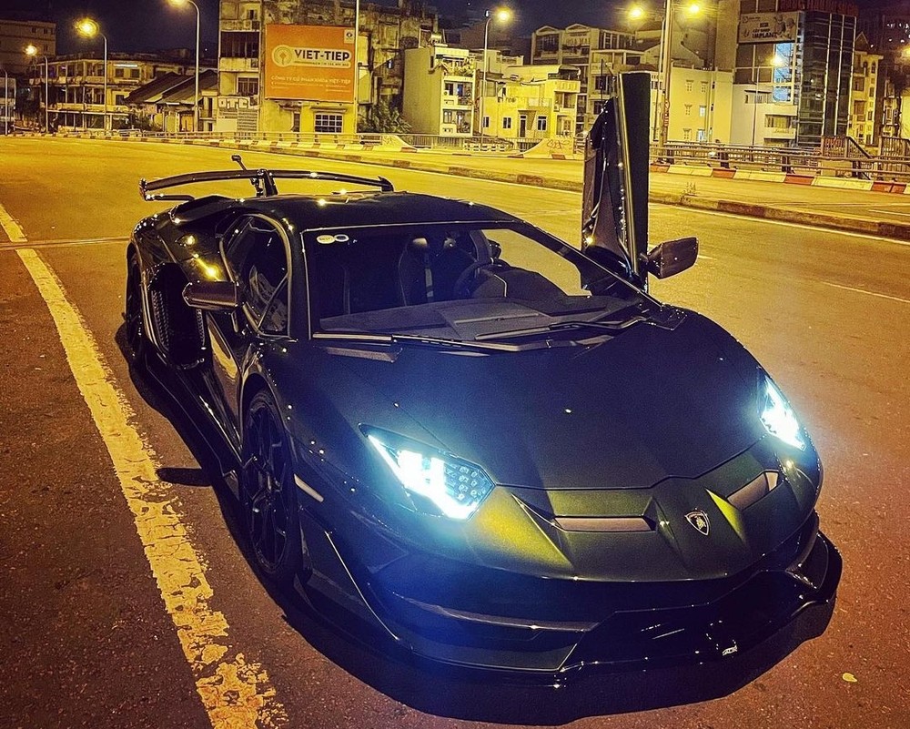 Lamborghini Aventador SVJ màu độc tại Việt Nam