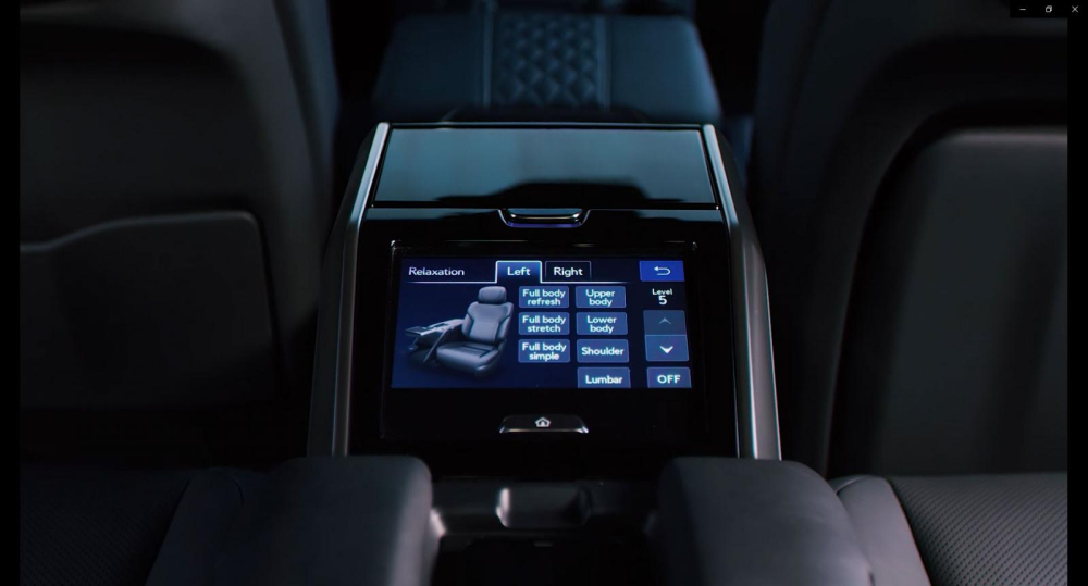 Màn hình trên bệ tì tay giữa hàng ghế sau của Lexus LX600 Ultra Luxury 2022 Màn hình trên bệ tì tay giữa hàng ghế sau của Lexus LX600 Ultra Luxury 2022