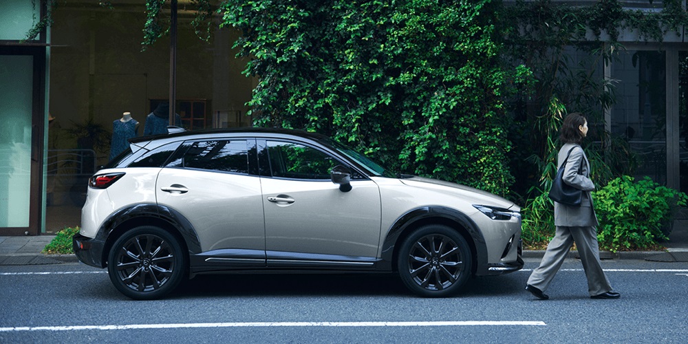 Mazda CX-3 Super Edgy 2022 sở hữu ngoại thất phối 2 màu phong cách hơn Mazda CX-3 Super Edgy 2022 sở hữu ngoại thất phối 2 màu phong cách hơn