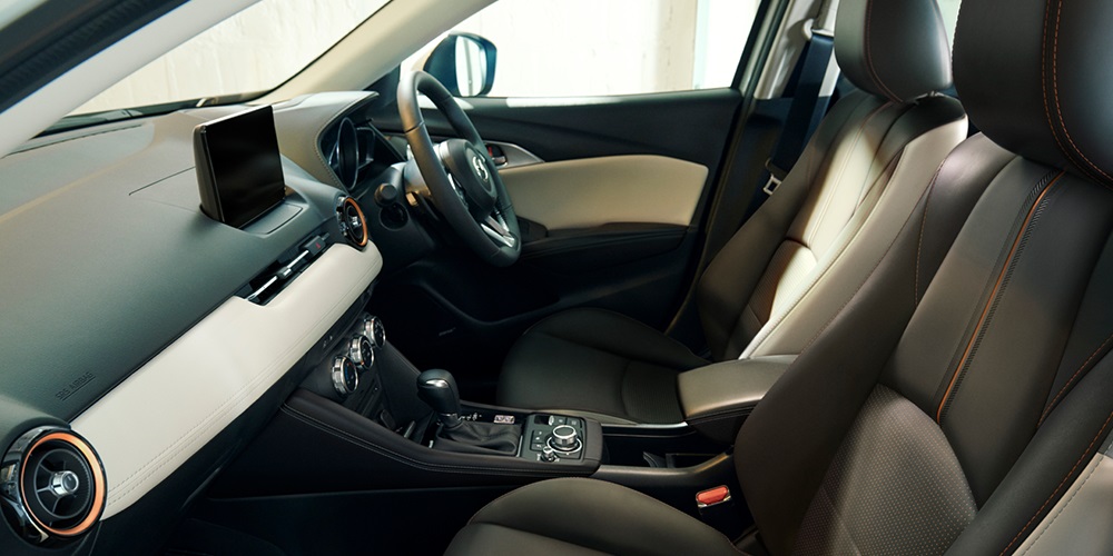 Mazda CX-3 Super Edgy 2022 có những điểm nhấn nội thất màu đồng Mazda CX-3 Super Edgy 2022 có những điểm nhấn nội thất màu đồng