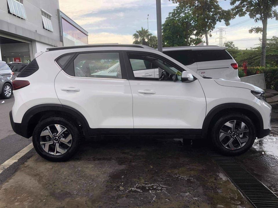 K&iacute;ch thước tổng thể (D x R x C) của Kia Sonet l&agrave; 4.120 x 1.790 x 1.642 mm.