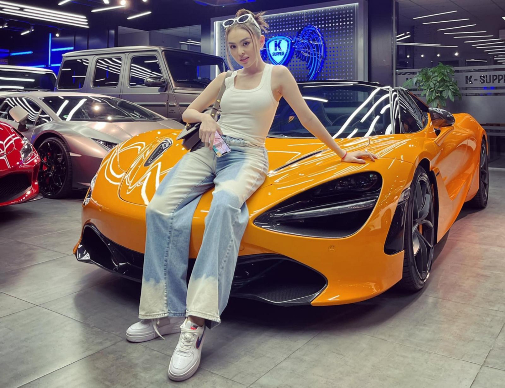 Duyên số đưa đẩy, siêu xe mui trần McLaren 720S Spider lại về tay 1 cô gái kinh doanh mỹ phẩm