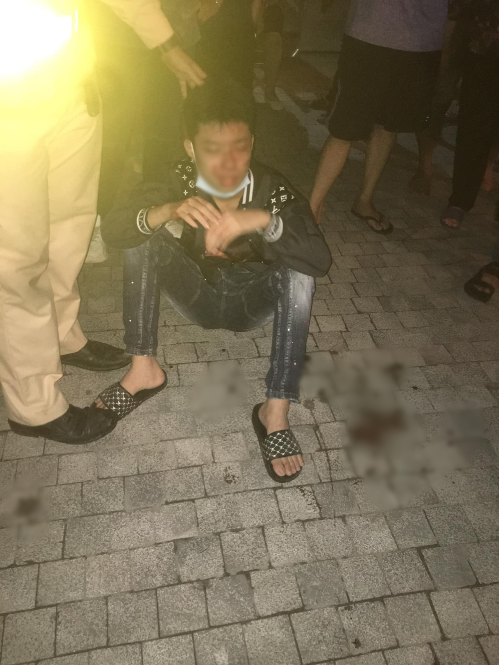 Nhiều thanh niên cùng cô gái bị bắt giữ vì đua xe trái phép
