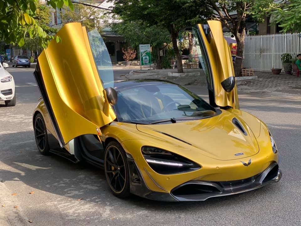 Siêu xe mui trần McLaren 720S Spider lúc chưa lên mâm carbon nhưng đã có bản độ Novitec