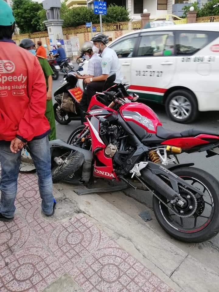 Honda CBR650R
