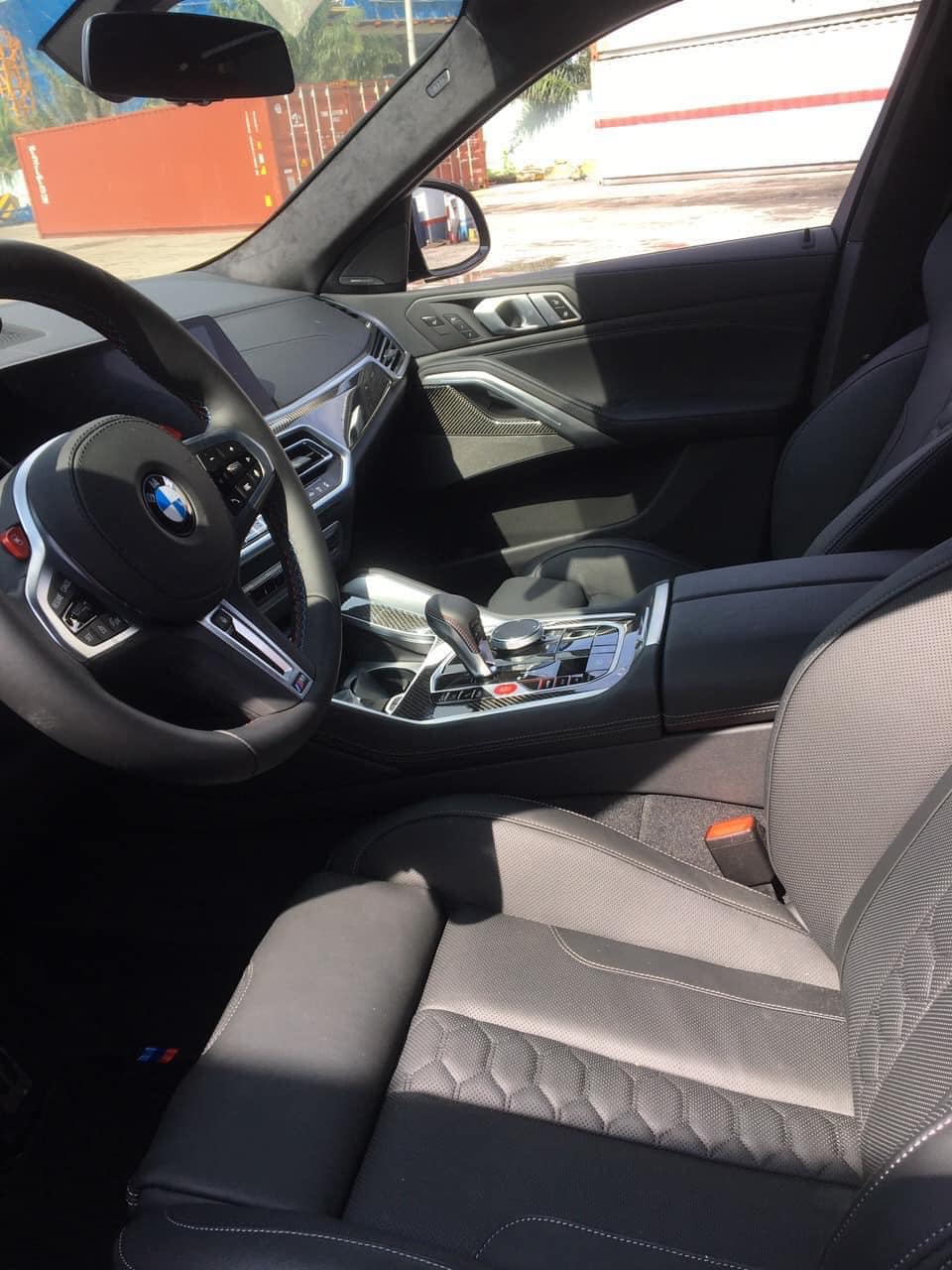 Nội thất xe BMW X6 M thế hệ mới đầu tiên về nước Nội thất xe BMW X6 M thế hệ mới đầu tiên về nước