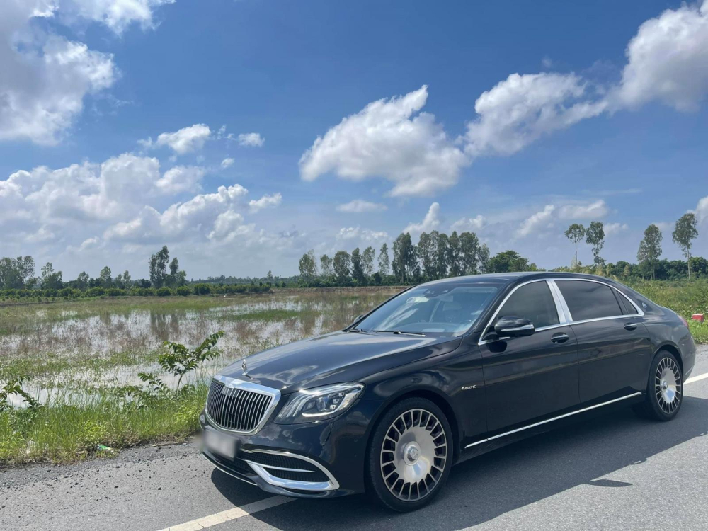 Trải nghiệm đường miền Tây khiến lái xe Mercedes-Maybach S-Class khóc ròng vì 1 bánh xe nổ vỏ Trải nghiệm đường miền Tây khiến lái xe Mercedes-Maybach S-Class khóc ròng vì 1 bánh xe nổ vỏ