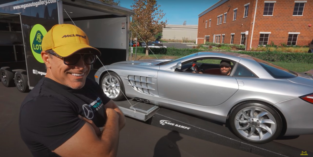 Chiếc Mercedes-Benz SLR McLaren thứ 9 của ông Khoshbin được sơn màu bạc
