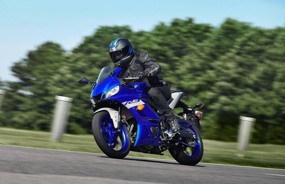 Yamaha R3