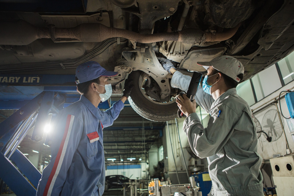 Việc kiểm tra xe cũ c&oacute; thể chia l&agrave;m 8 hạng mục.