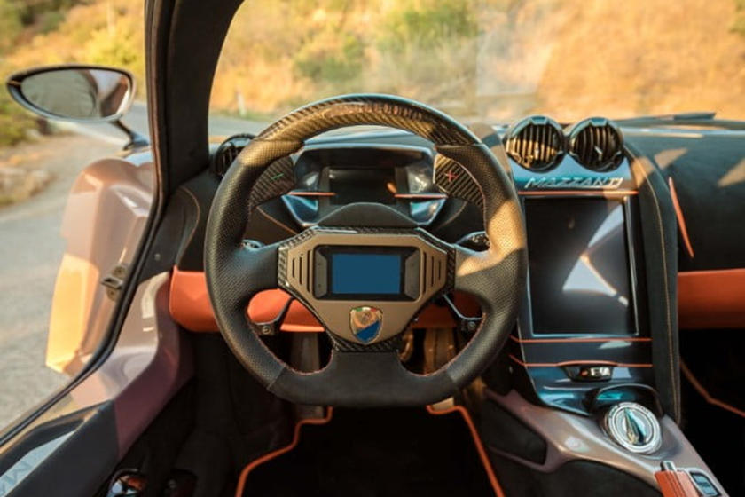 Hệ thống lái của Mazzanti Evantra Pura