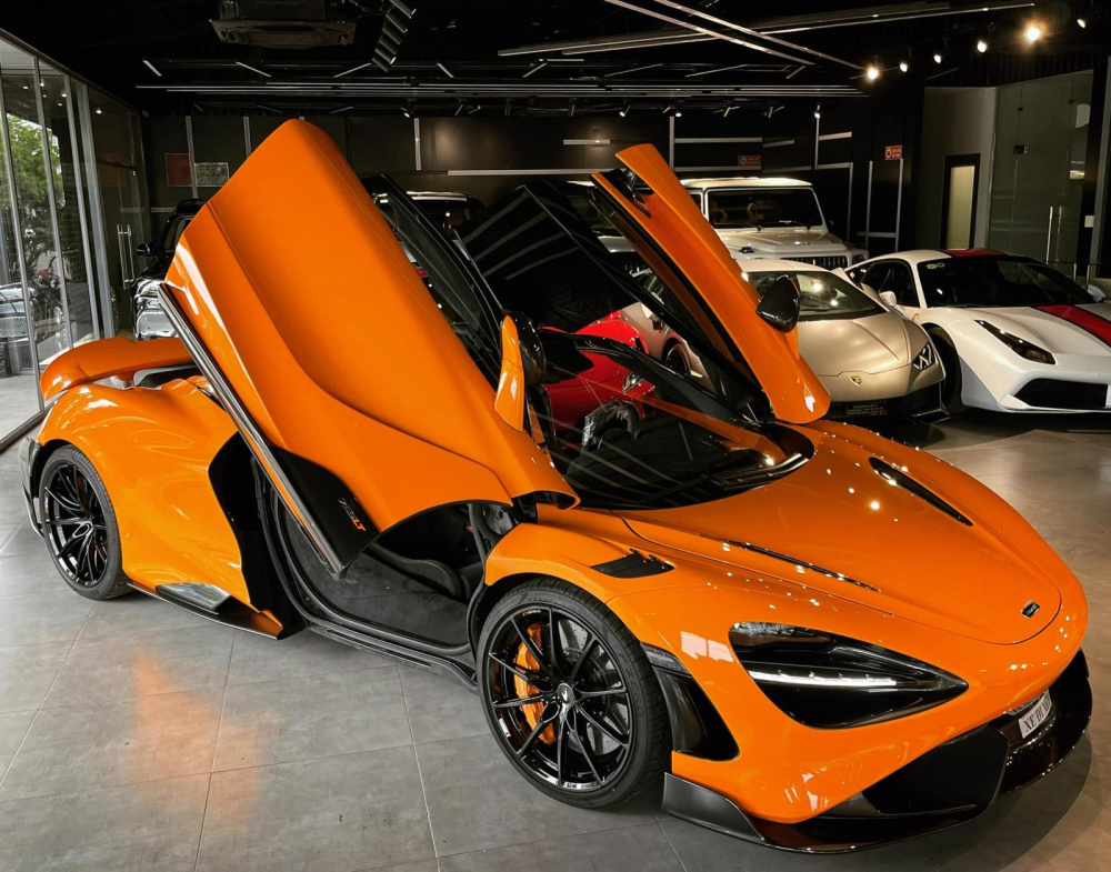 Đ&acirc;y l&agrave; 1 trong 4 chiếc xe McLaren 765LT về Việt Nam