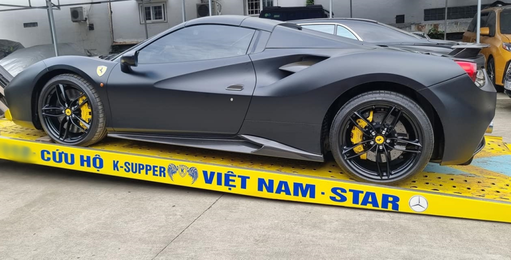 Ngoại thất xe được trang bị bản độ body kit Novitec