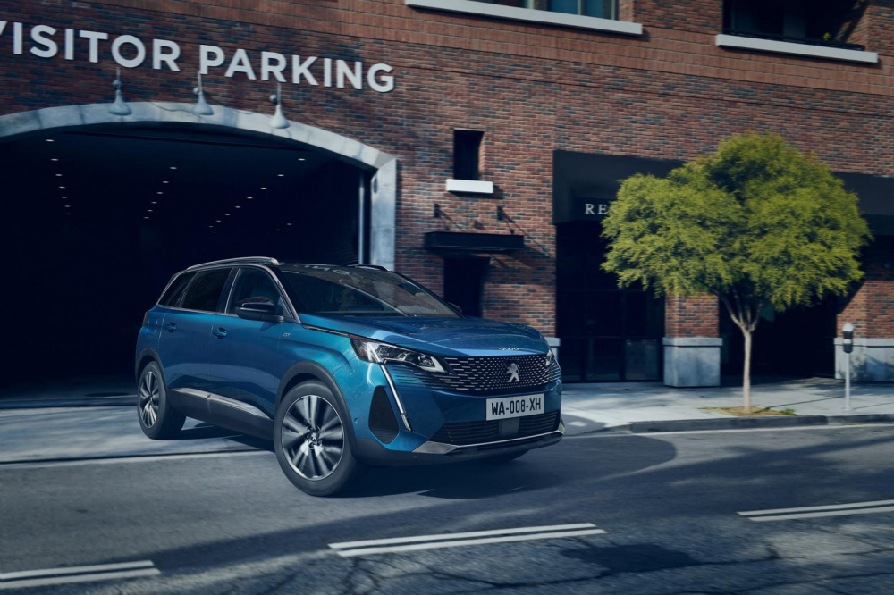 Peugeot 5008 2021 nhiều khả năng vẫn sẽ có 2 phiên bản tương tự như đời cũ.