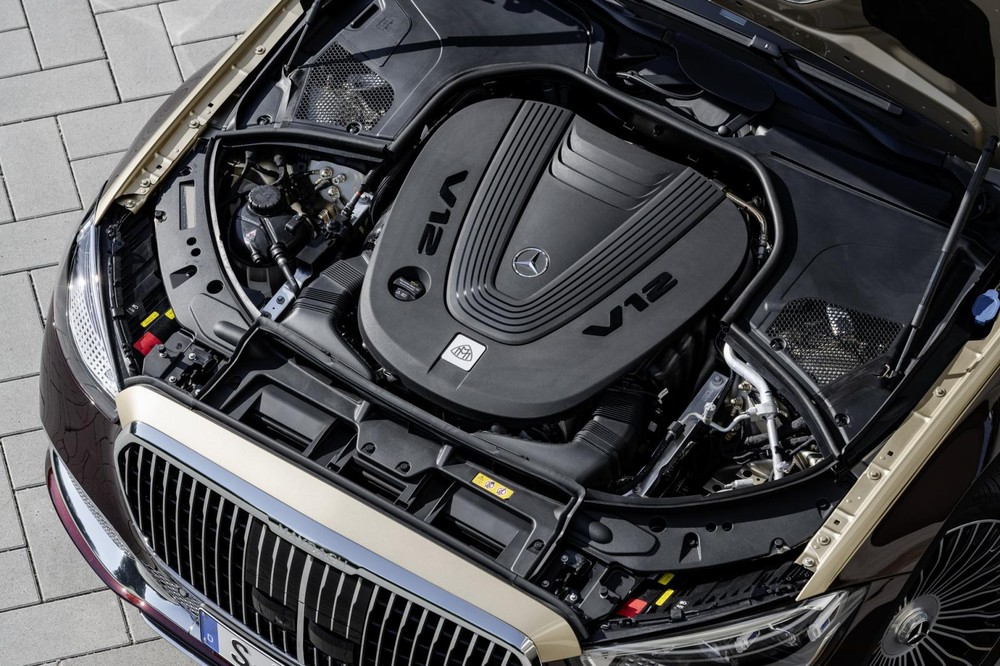 Động cơ Mercedes-Maybach S680 2022