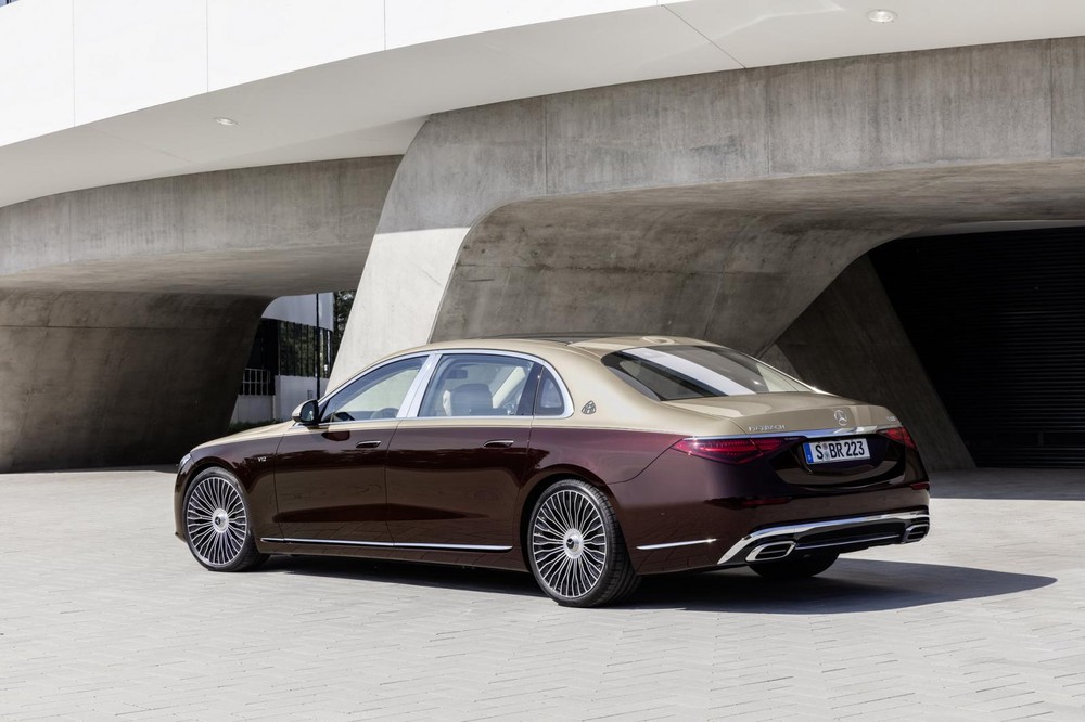 Đuôi xe Mercedes-Maybach S680 2022