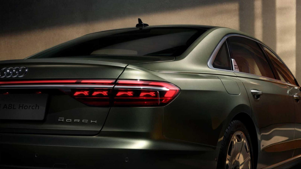 Đèn hậu OLED tiêu chuẩn của Audi A8 L Horch 2022