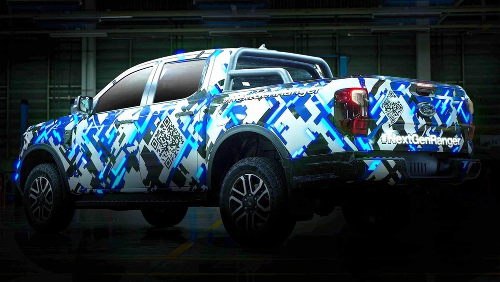 Ford Ranger 2022 nhìn từ đằng sau