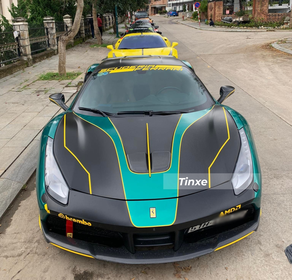 Ferrari 488 GTB độ đầu xe theo bản Misha Designs của biker An Giang