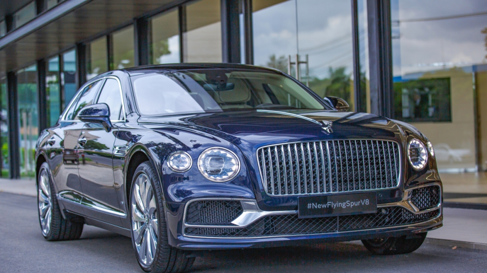 Diện mạo xe Bentley Flying Spur V8 ch&iacute;nh h&atilde;ng