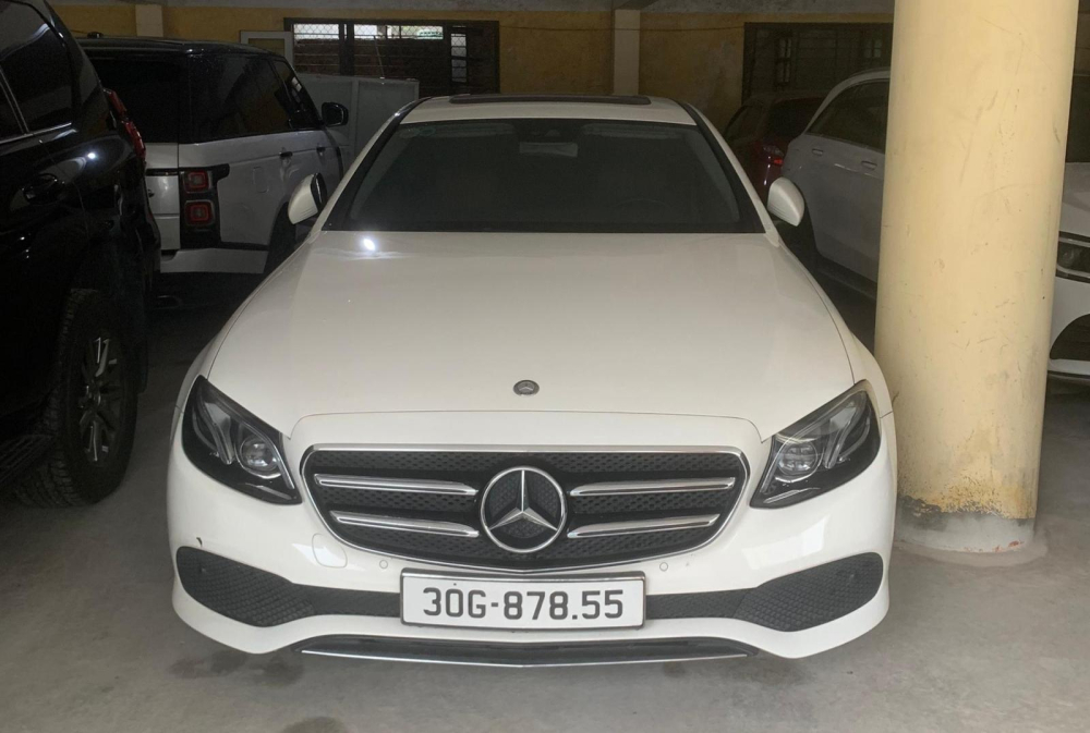 Mercedes-Benz E250