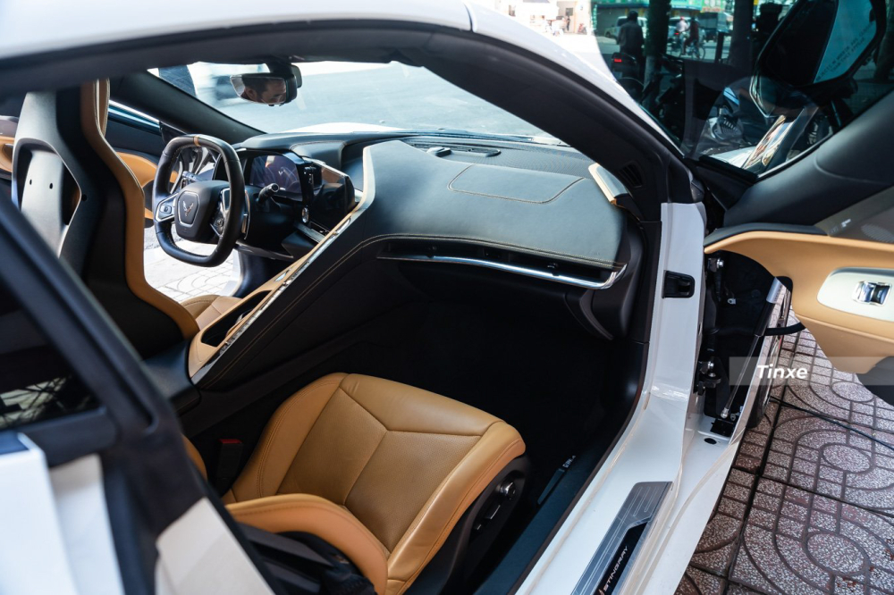 Nội thất xe Chevrolet Corvette thế hệ thứ 8 thiết kế hoàn toàn mới Nội thất xe Chevrolet Corvette thế hệ thứ 8 thiết kế hoàn toàn mới