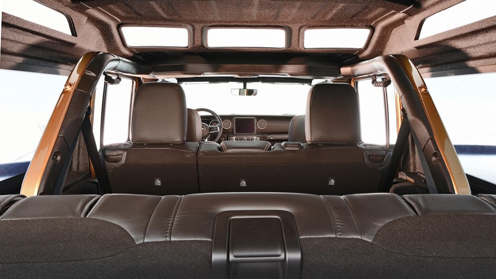 Jeep Wrangler Overlook Concept có thêm 5 cửa sổ trên trần 