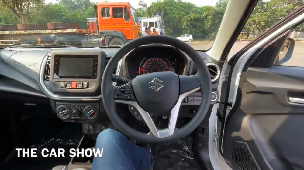 Nội thất bên trong Suzuki Celerio 2022