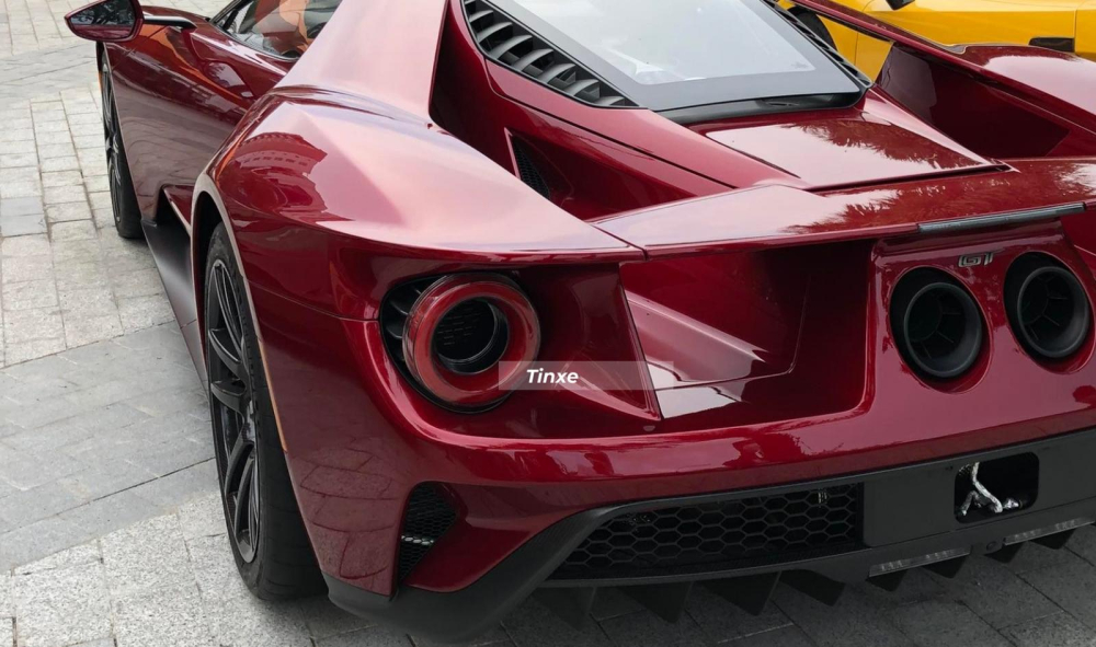 Ford GT thế hệ mới đang tăng gi&aacute; ch&oacute;ng mặt tr&ecirc;n thế giới