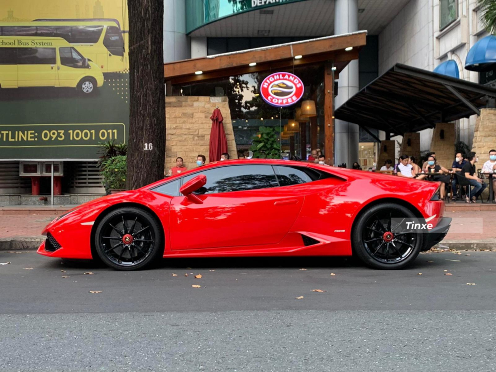 Vẻ đẹp của siêu xe Lamborghini Huracan LP610-4 chính hãng