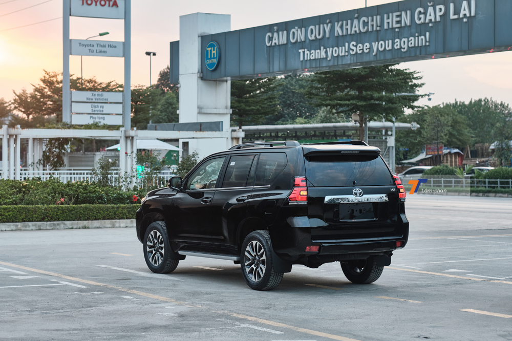 Thiết kế đuôi sau của Toyota Land Cruiser Prado 2021 cũng không có gì thay đổi. Thiết kế đuôi sau của Toyota Land Cruiser Prado 2021 cũng không có gì thay đổi.